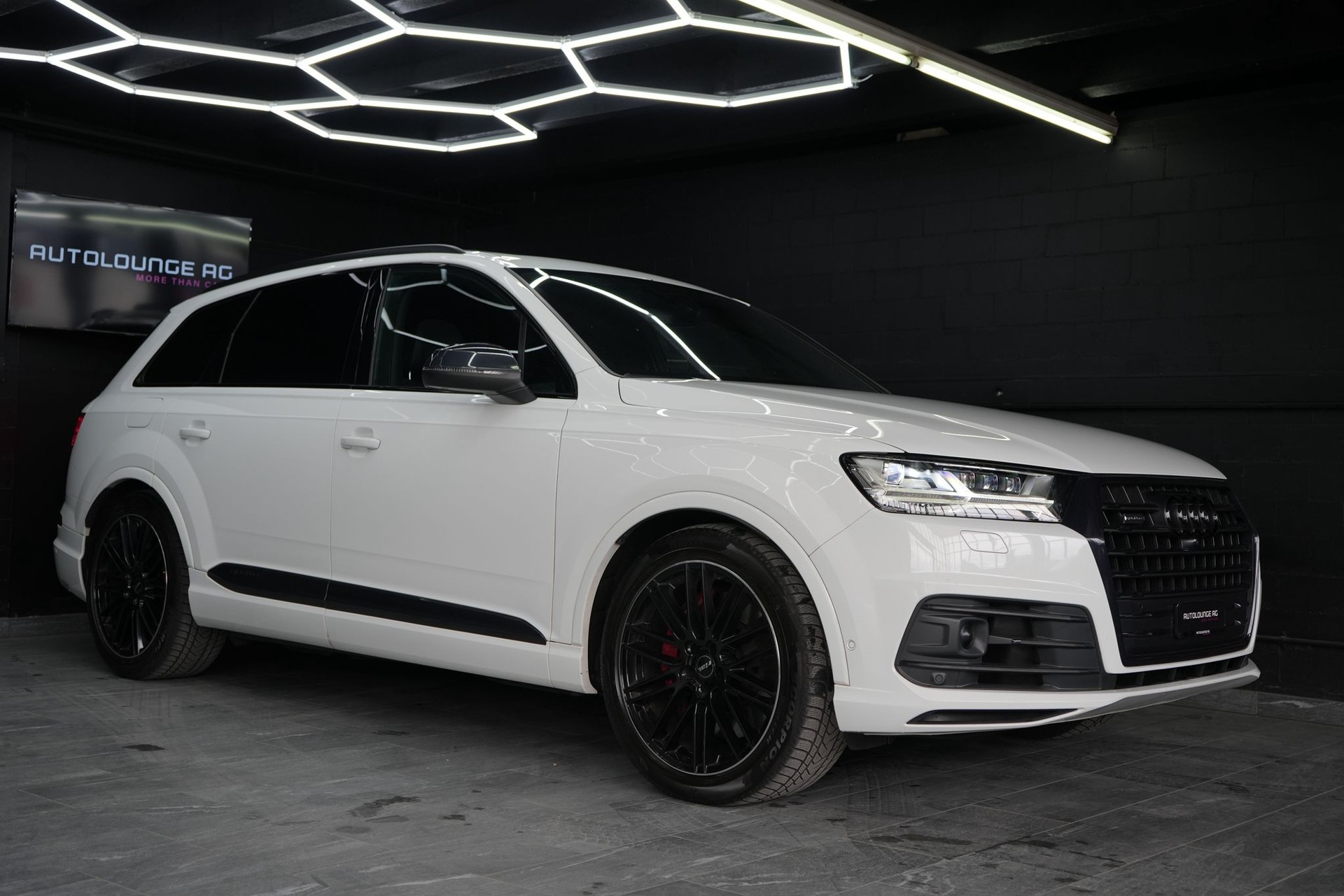 AUDI SQ7 4.0 TDI quattro tiptronic-image-2