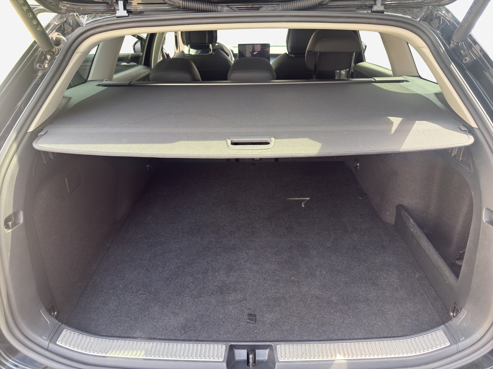 SKODA Superb Combi 1.5 TSI PHEV Selection DSG-image-12