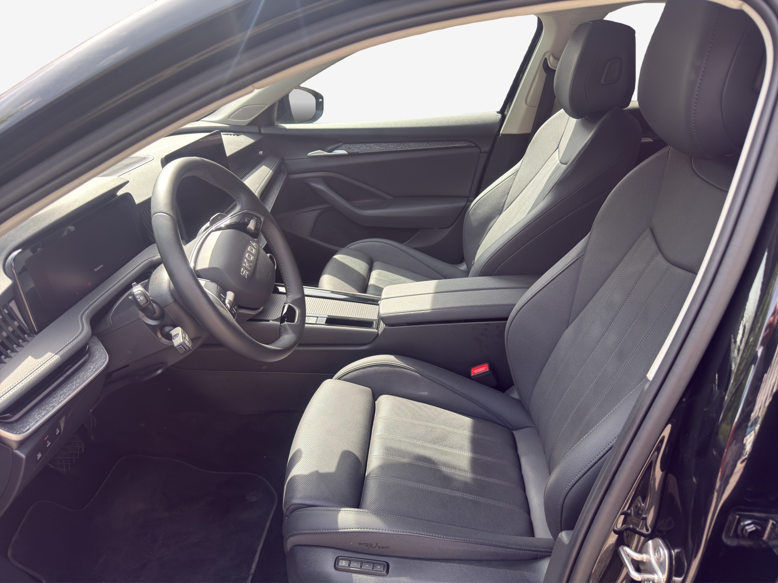 SKODA Superb Combi 1.5 TSI PHEV Selection DSG-image-7
