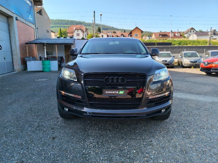 AUDI Q7 3.0 TDI quattro tiptronic-image-13