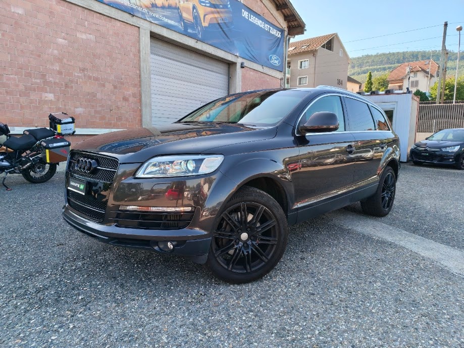 AUDI Q7 3.0 TDI quattro tiptronic-image-8