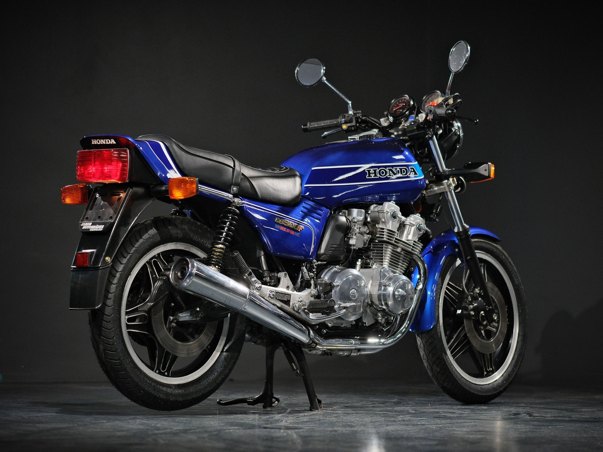 HONDA F BOL D`OR-showroom-element-2