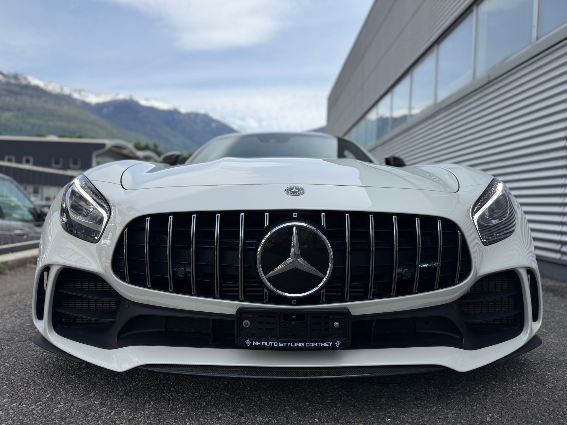 MERCEDES-BENZ AMG GT R Speedshift DCT-image-1