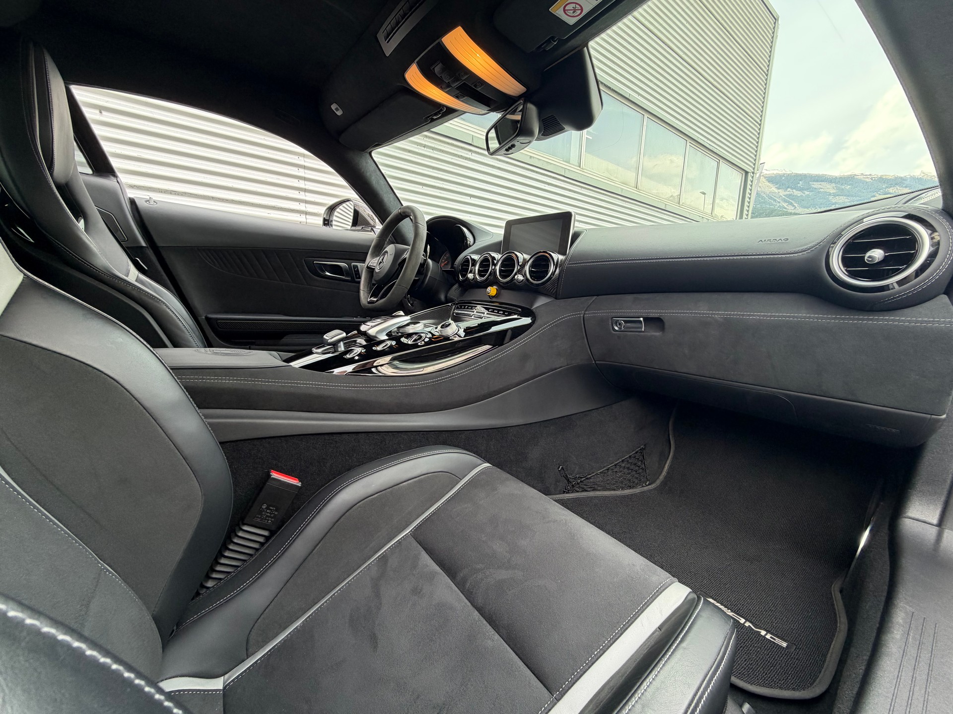MERCEDES-BENZ AMG GT R Speedshift DCT-image-7