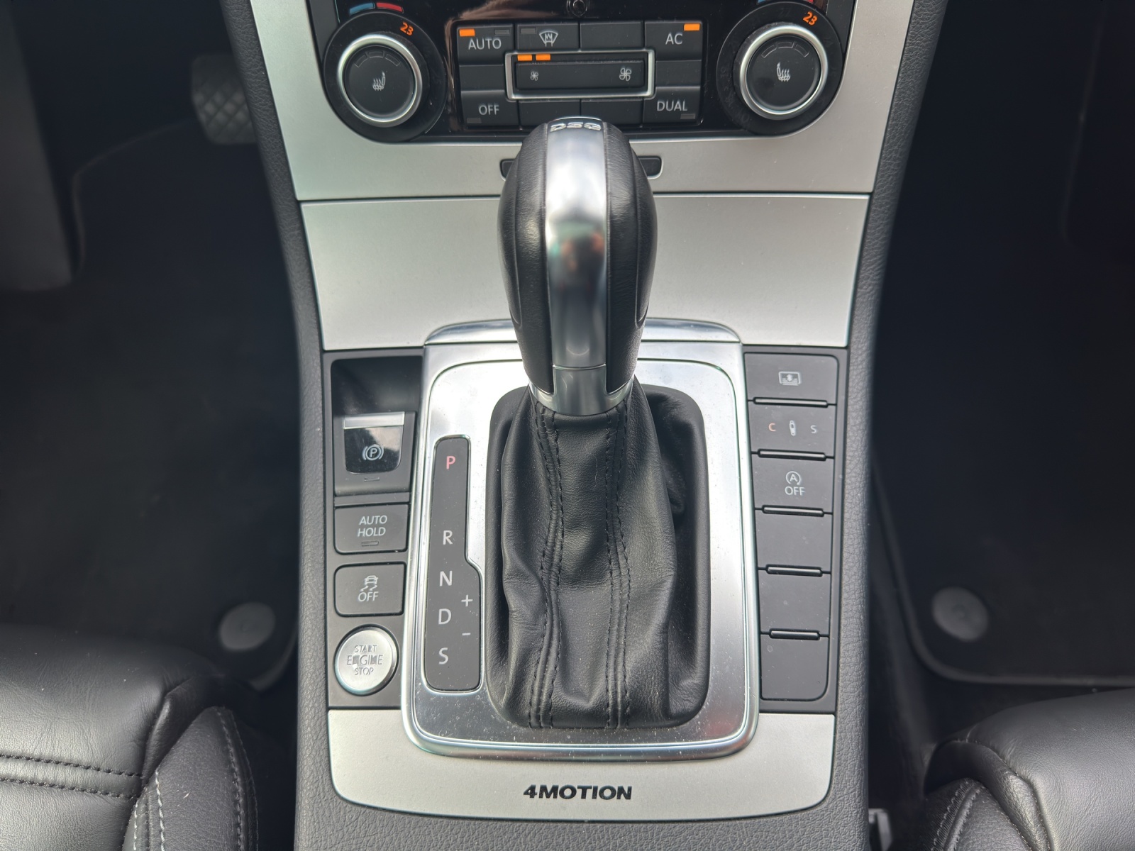 VW Passat CC 2.0 TDI 170Ps BlueMotion Technology DSG-image-9
