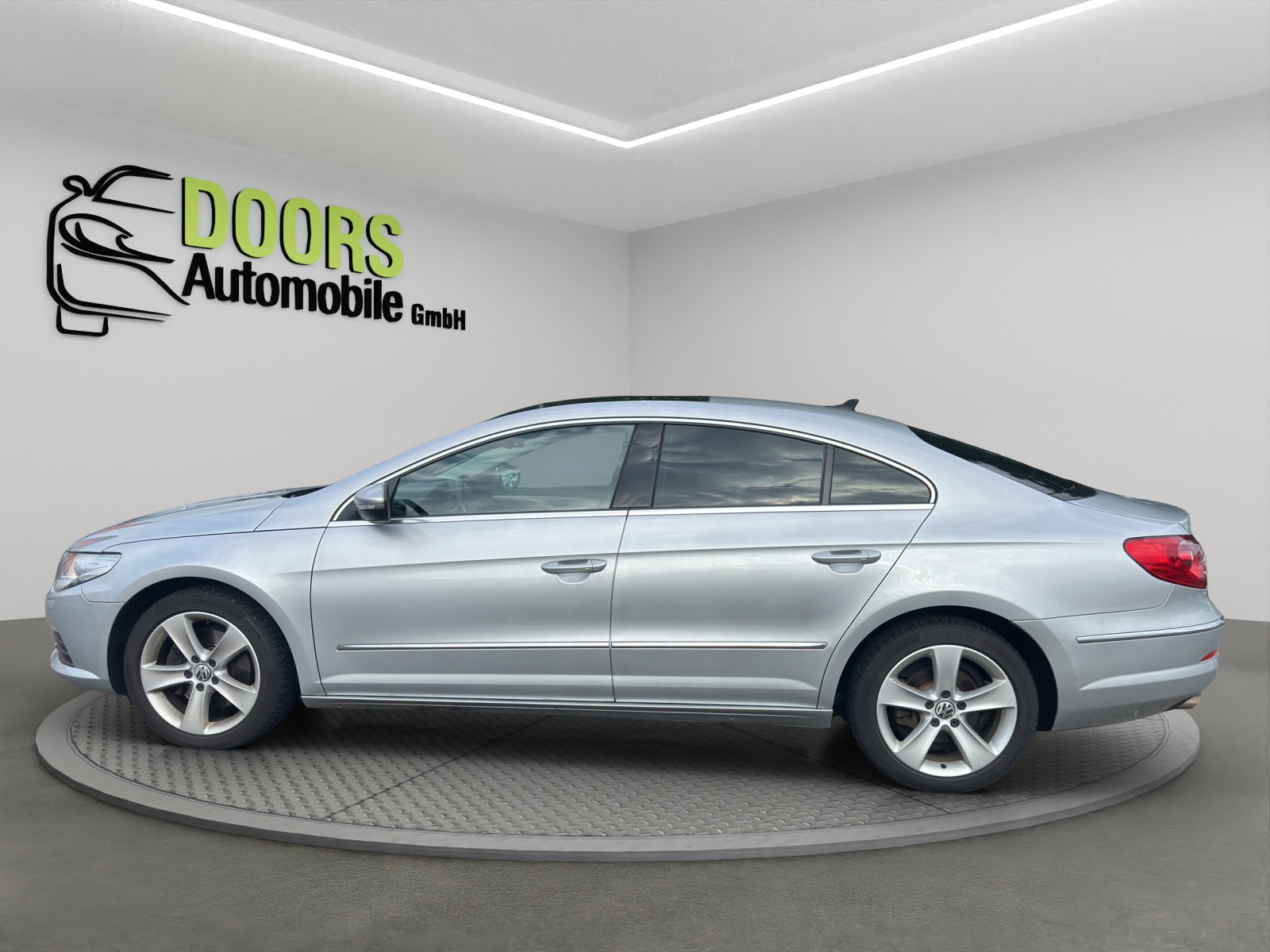 VW Passat CC 2.0 TDI 170Ps BlueMotion Technology DSG-image-5