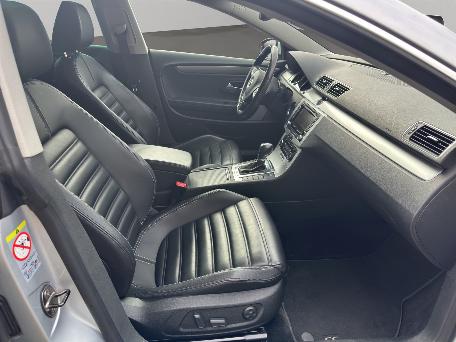 VW Passat CC 2.0 TDI 170Ps BlueMotion Technology DSG-image-10