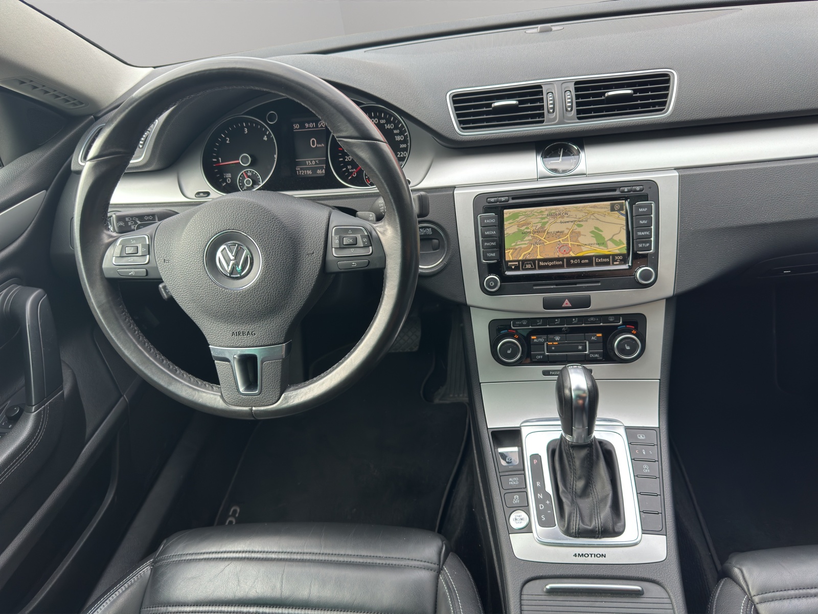 VW Passat CC 2.0 TDI 170Ps BlueMotion Technology DSG-image-11
