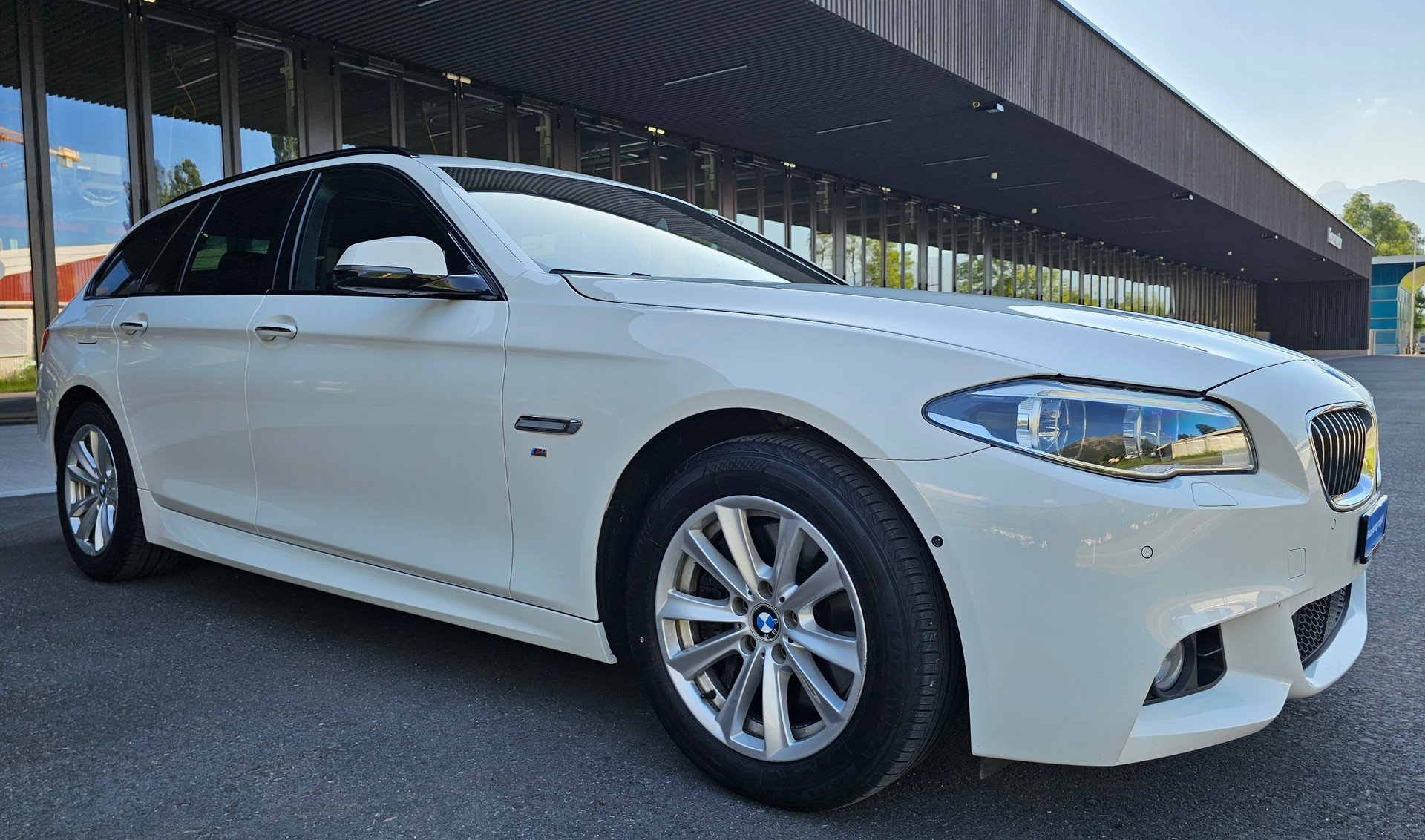 BMW 535d Touring xDrive Steptronic-image-3