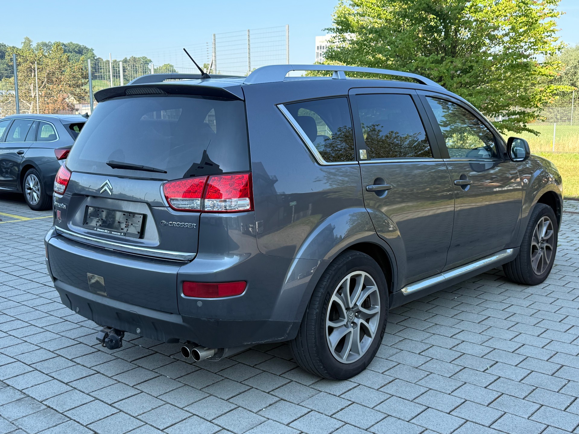 CITROEN C-Crosser 2.2 HDi Exclusive DCS6-image-3
