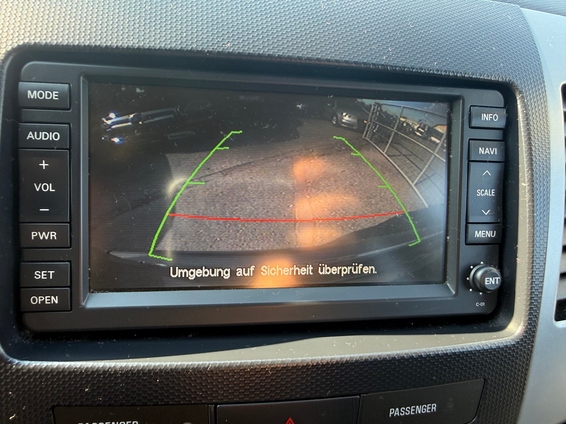 CITROEN C-Crosser 2.2 HDi Exclusive DCS6-image-13