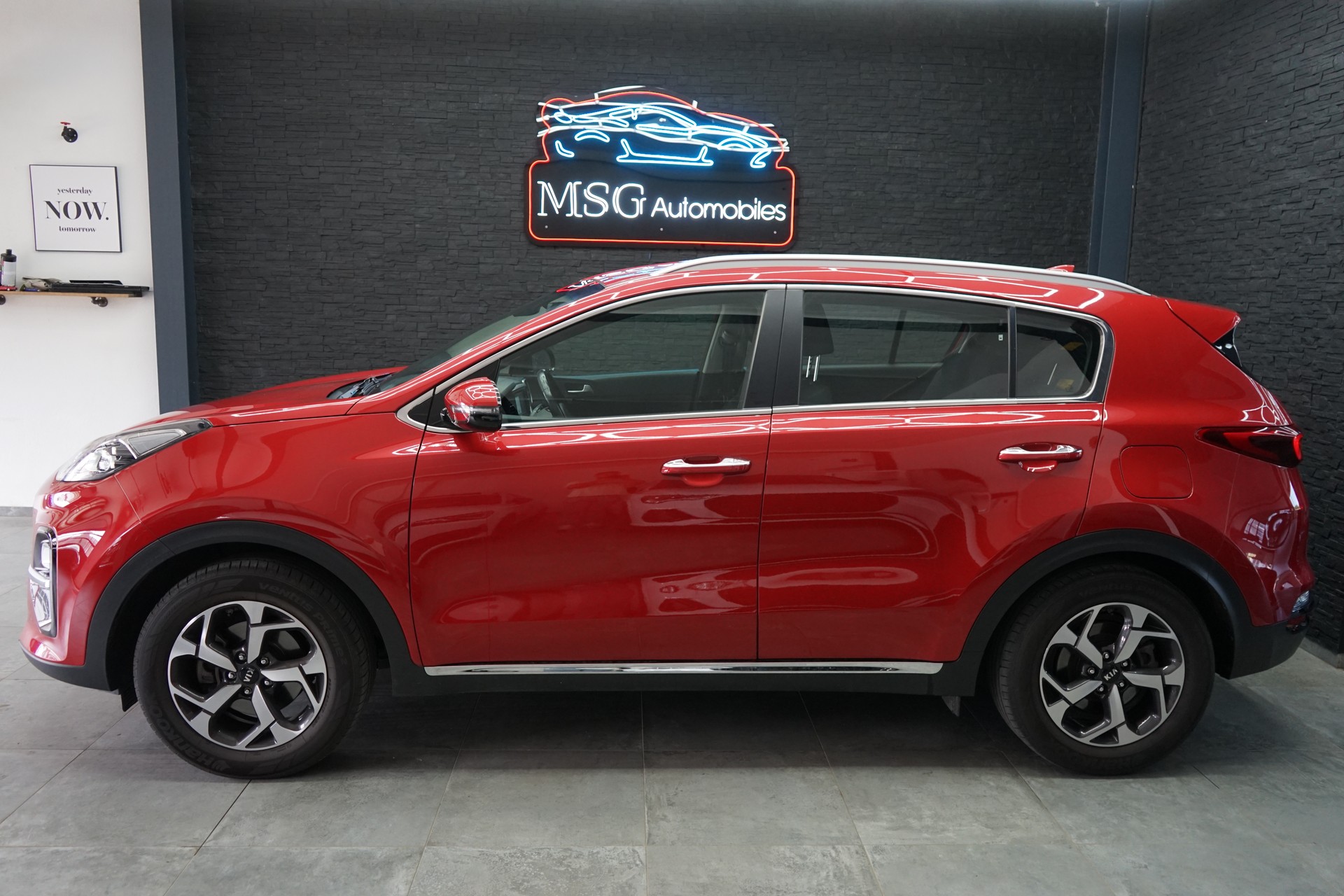 KIA Sportage 1.6 T-GDi Trend 4WD Automat-image-1