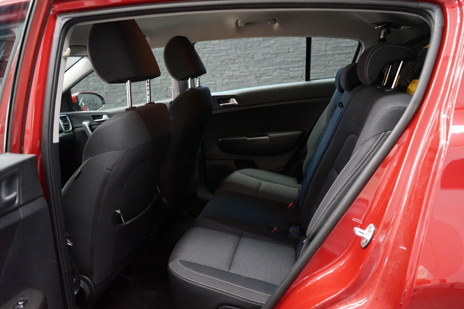 KIA Sportage 1.6 T-GDi Trend 4WD Automat-image-14