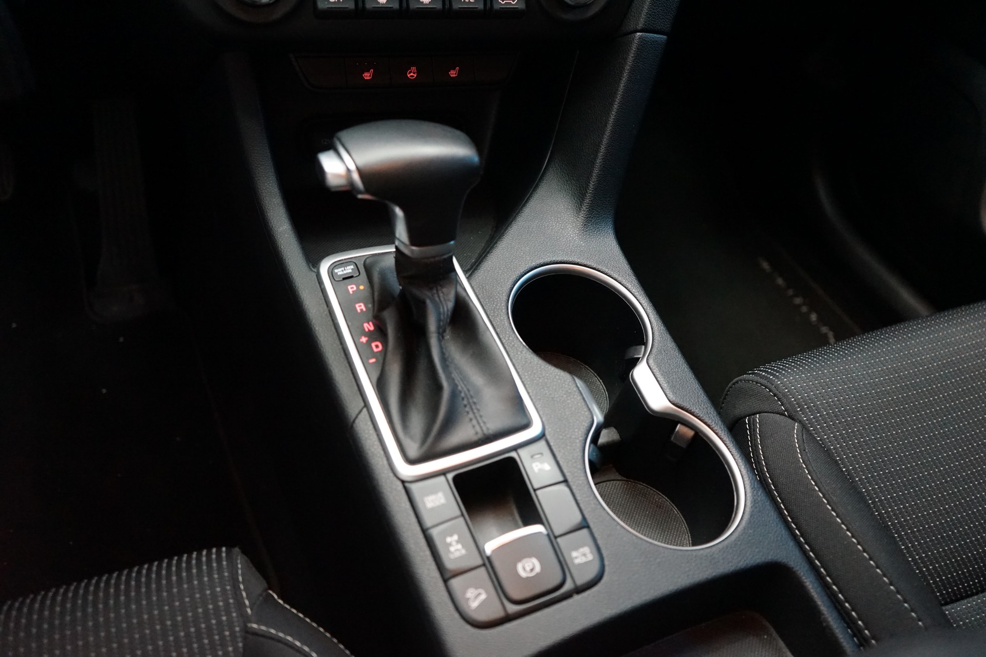 KIA Sportage 1.6 T-GDi Trend 4WD Automat-image-10