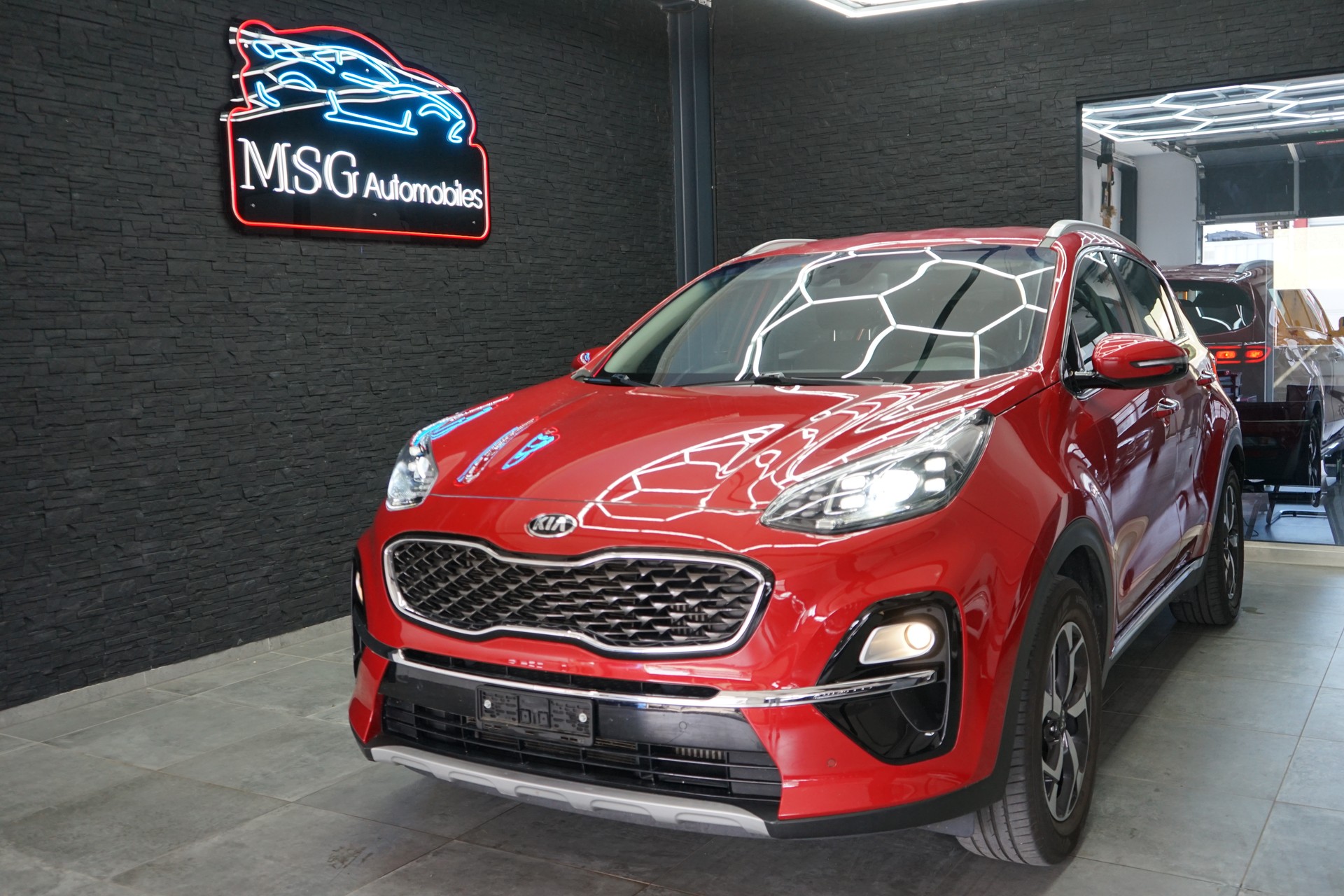 KIA Sportage 1.6 T-GDi Trend 4WD Automat-image-0