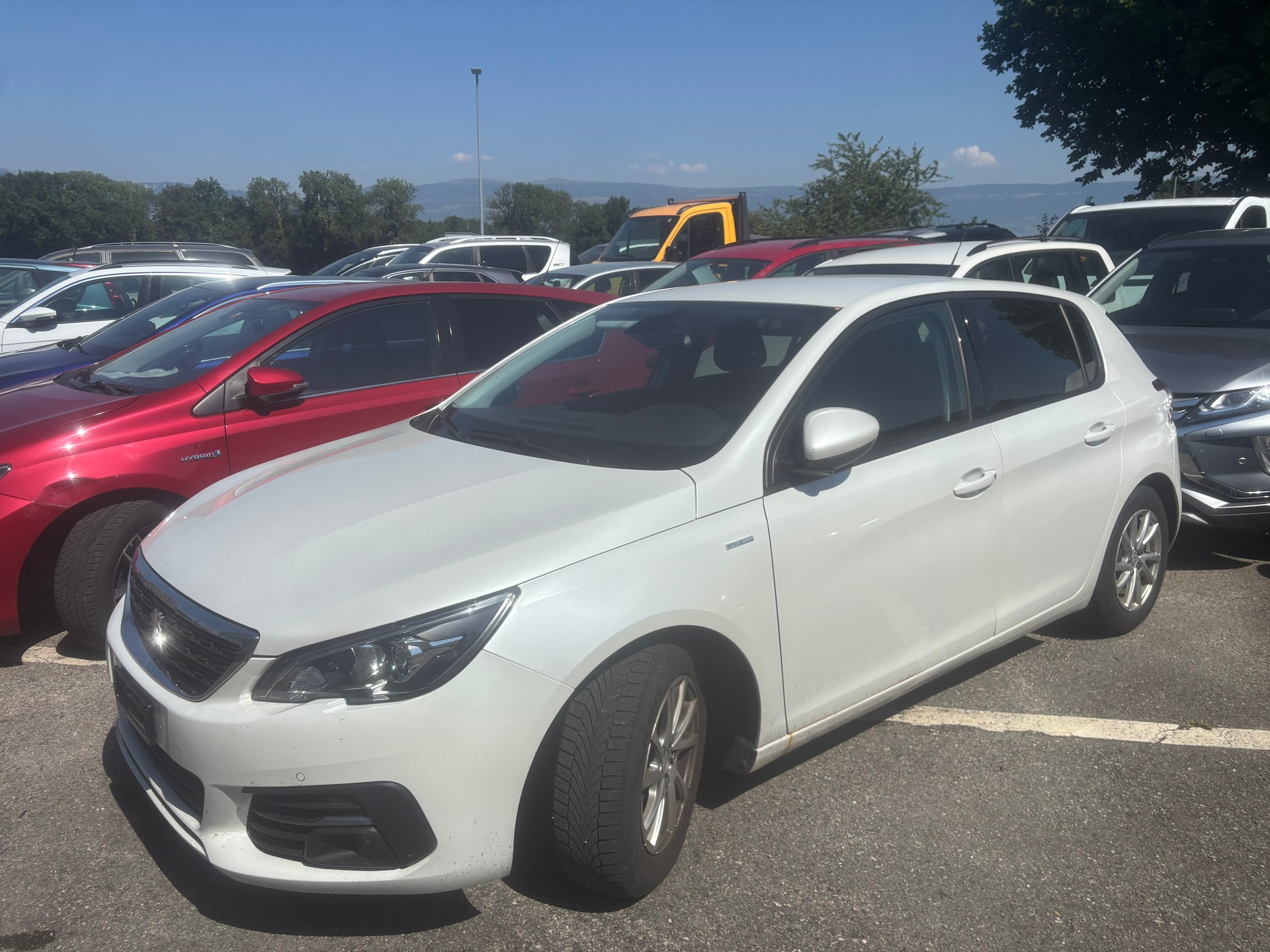 PEUGEOT 308 1.2 Pure Tech Style-image-1