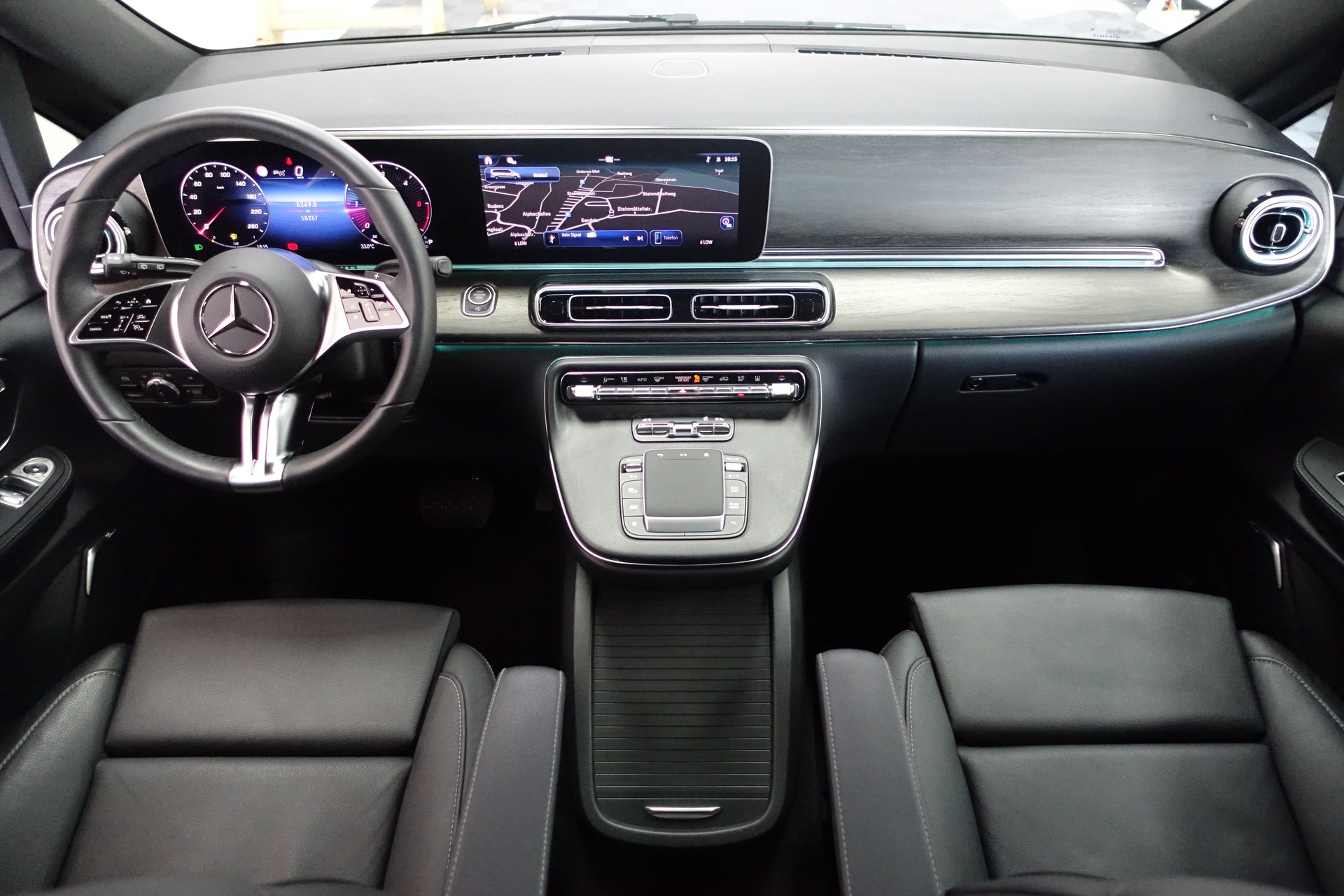 MERCEDES-BENZ V 300 d lang Avantgarde 4Matic 7-Pl.-image-16