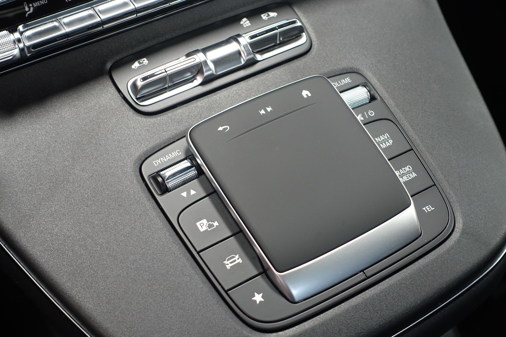MERCEDES-BENZ V 300 d lang Avantgarde 4Matic 7-Pl.-image-19