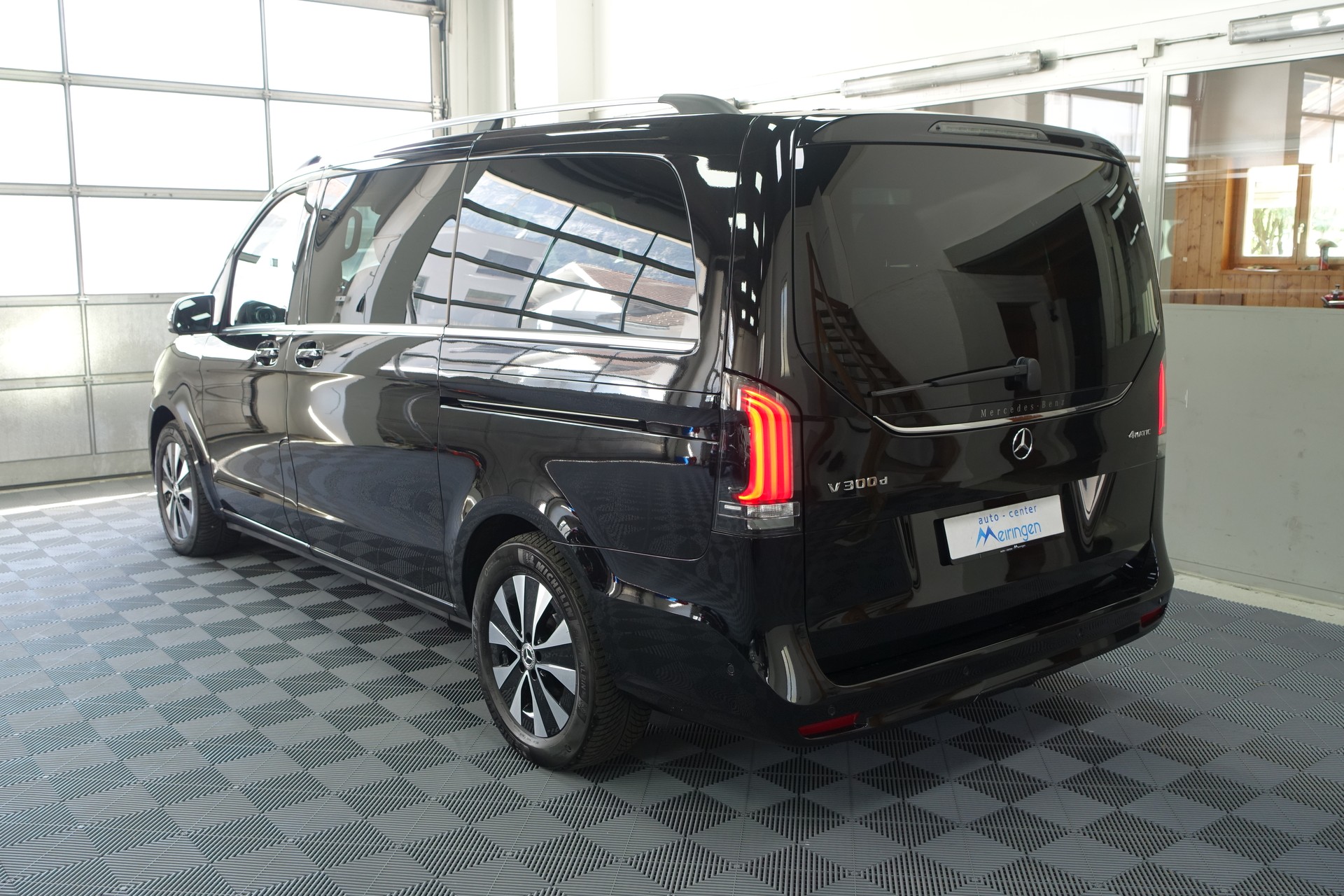MERCEDES-BENZ V 300 d lang Avantgarde 4Matic 7-Pl.-image-6