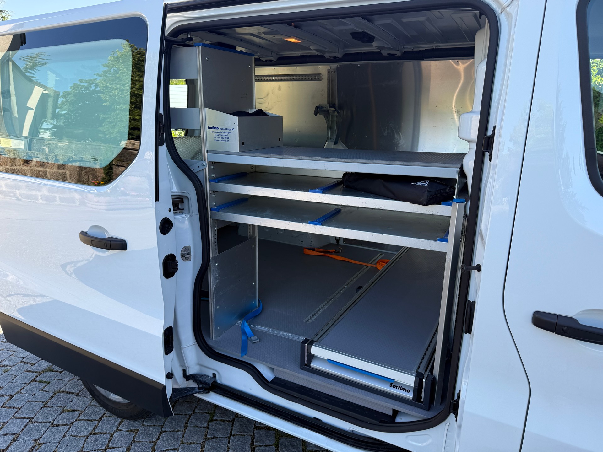 RENAULT Trafic 2.0 Blue dCi 130 Advance L1H1-image-8