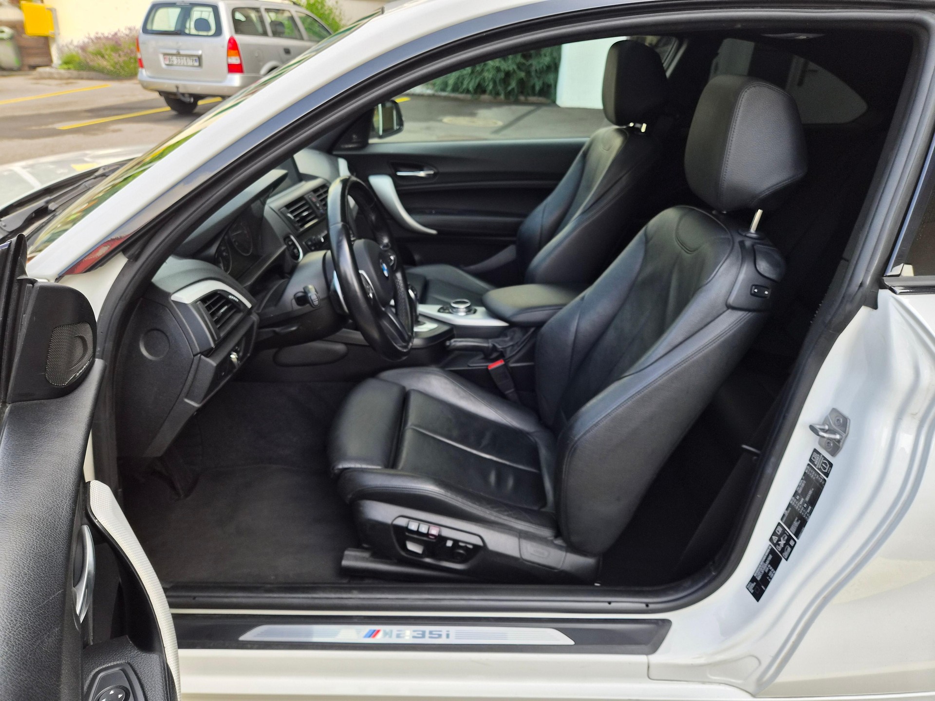 BMW M235i xDrive Coupé-image-8