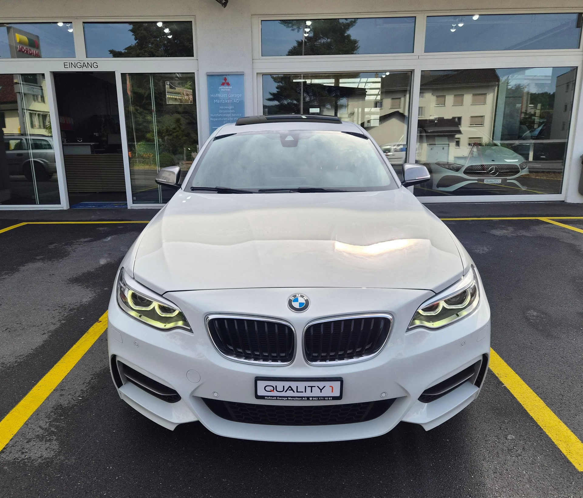 BMW M235i xDrive Coupé-image-1