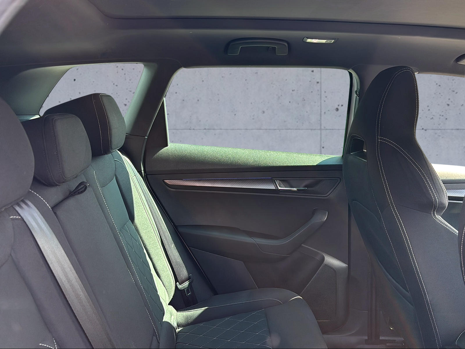 SKODA Karoq 2.0 TSI SportLine 4x4 DSG-image-7