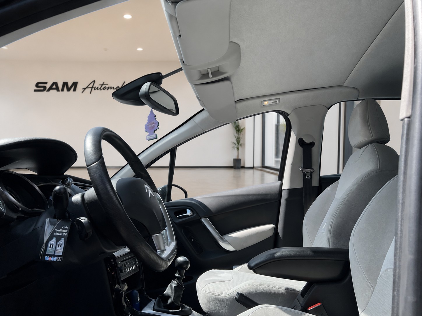 CITROEN C3 1.6 16V HDi Exclusive-image-9