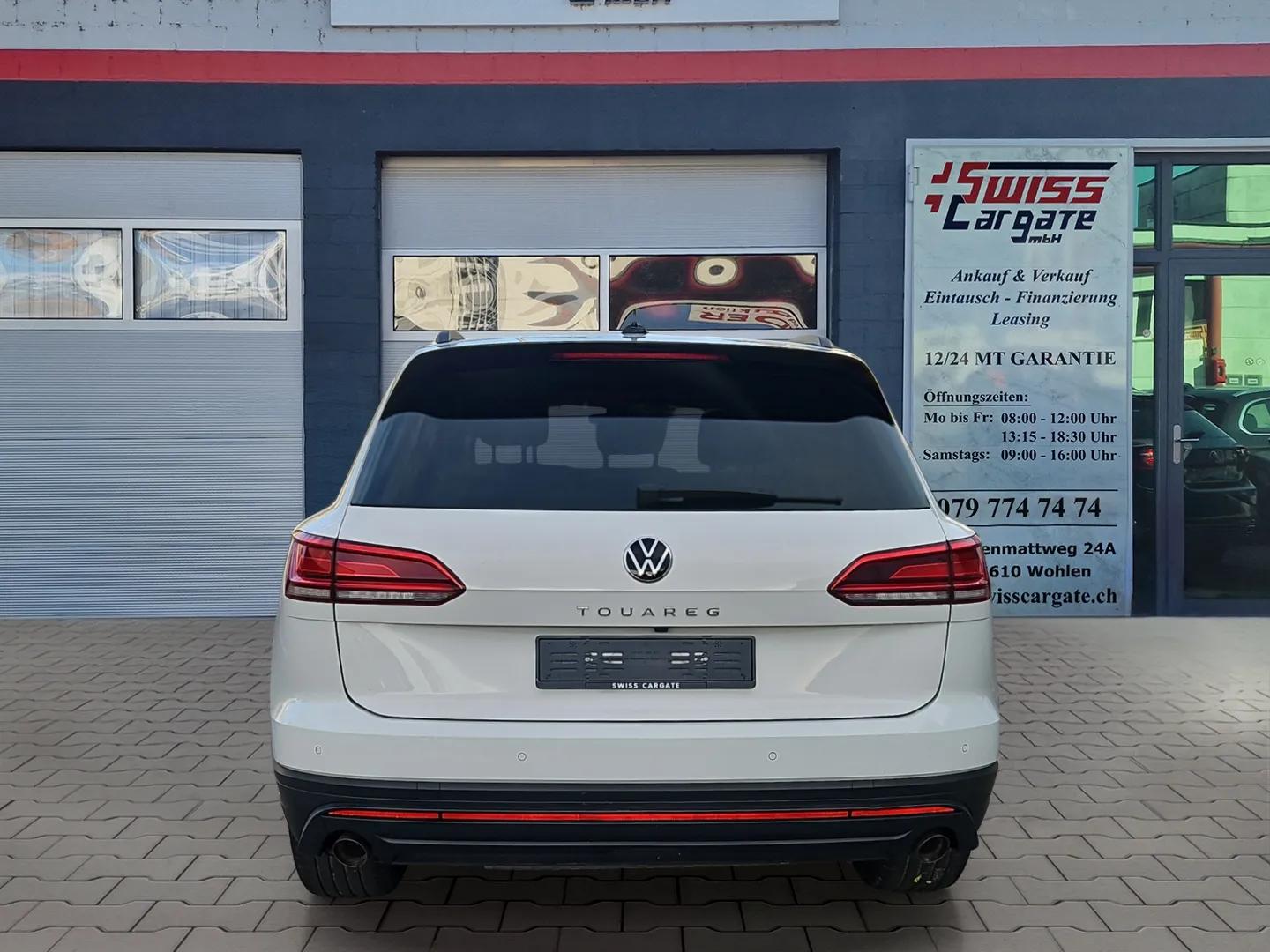 VW Touareg 3.0 TDI Tiptronic 286PS mit AHK & Luftfederung + Panoramadach-image-6