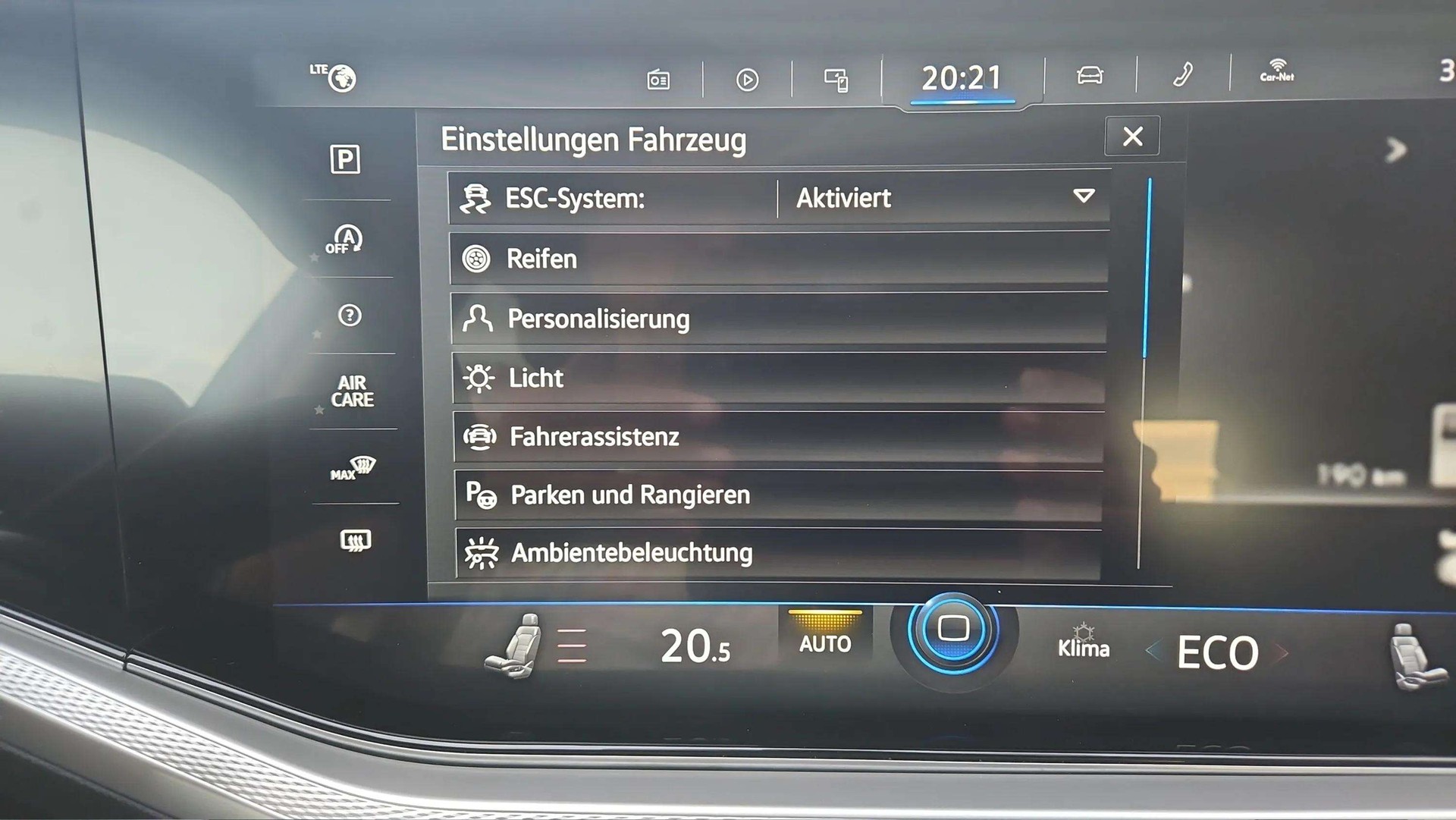 VW Touareg 3.0 TDI Tiptronic 286PS mit AHK & Luftfederung + Panoramadach-image-20