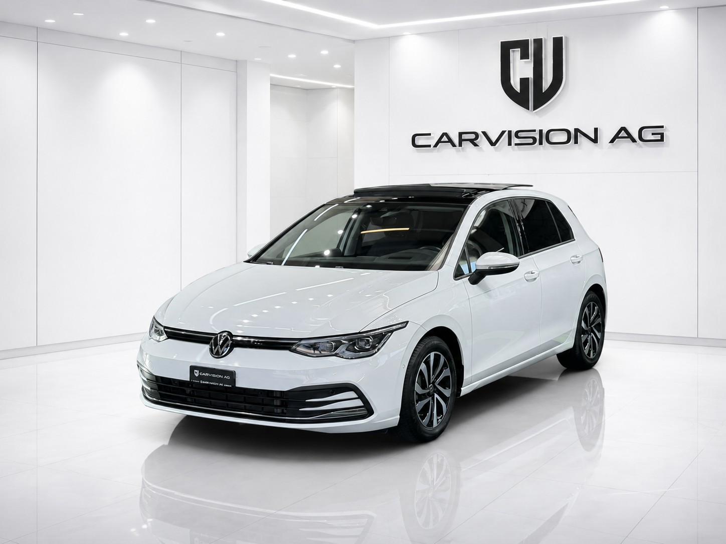 VW Golf 2.0 TDI Active DSG * Panorama-Glasdach * IQ-Light * Anhängerkupplung *-image-0