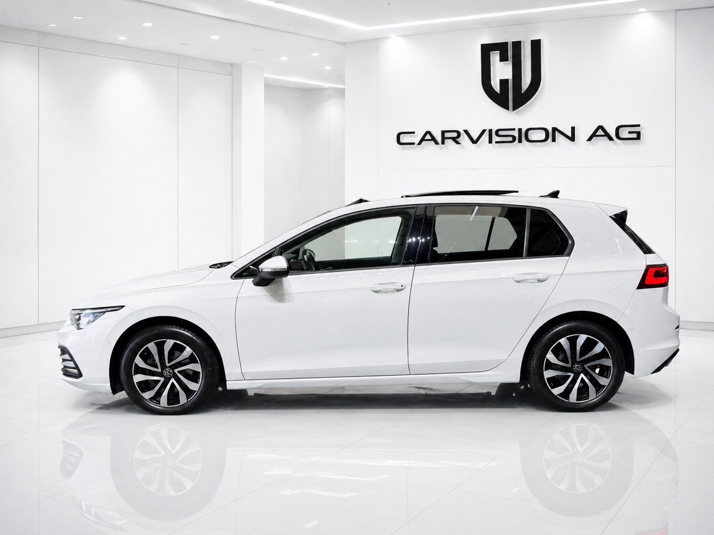 VW Golf 2.0 TDI Active DSG * Panorama-Glasdach * IQ-Light * Anhängerkupplung *-image-3