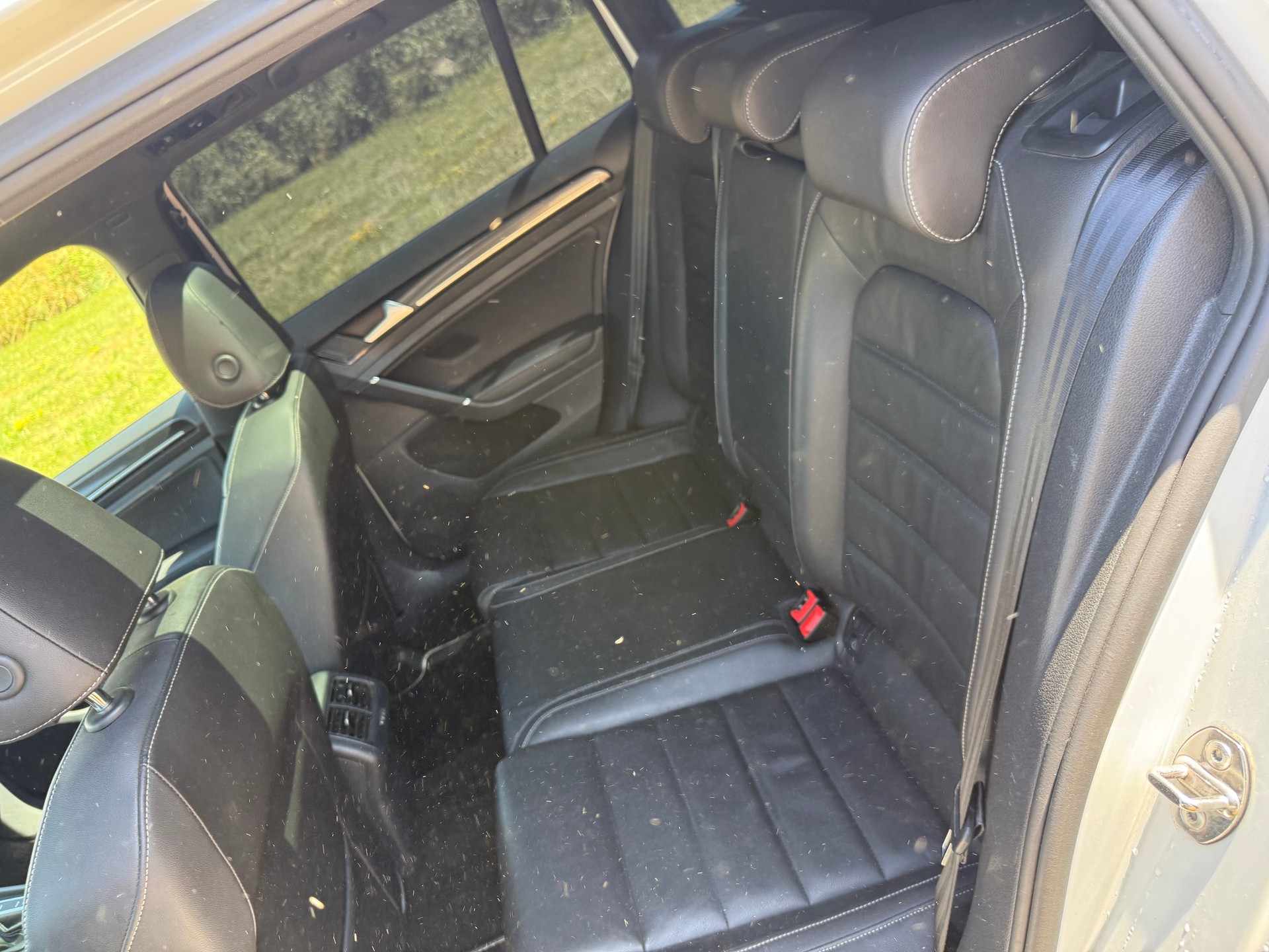 VW Golf Variant 2.0 TSI R 4 Motion DSG-image-7