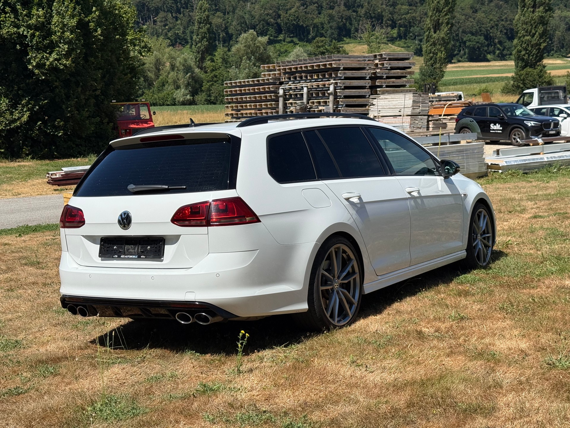 VW Golf Variant 2.0 TSI R 4 Motion DSG-image-3