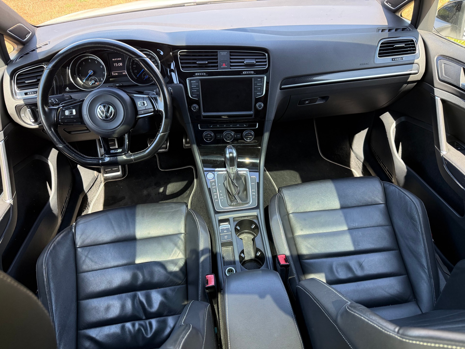 VW Golf Variant 2.0 TSI R 4 Motion DSG-image-6
