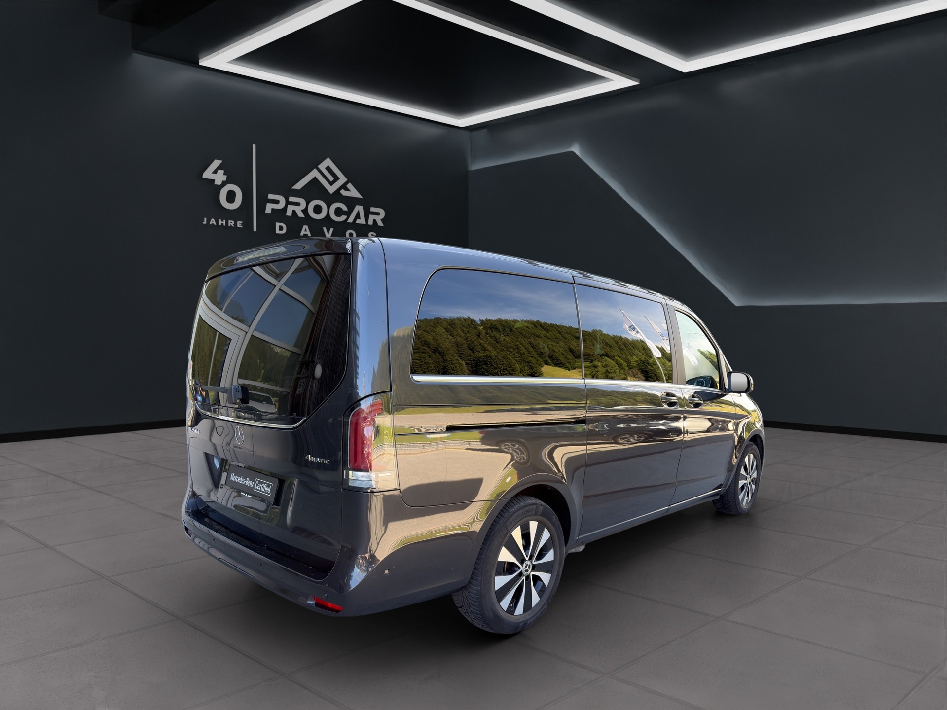 MERCEDES-BENZ V 250 d Avantgarde lang Van-image-3