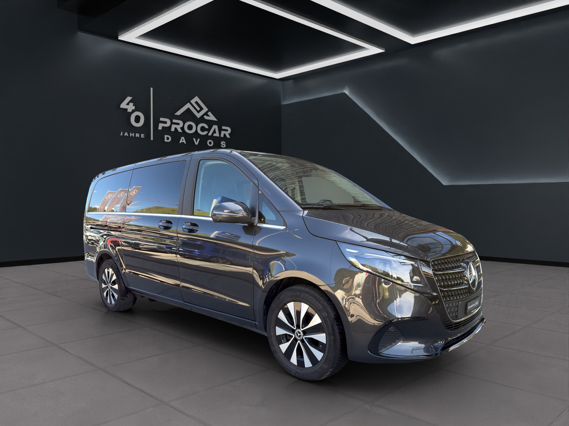 MERCEDES-BENZ V 250 d Avantgarde lang Van-image-0