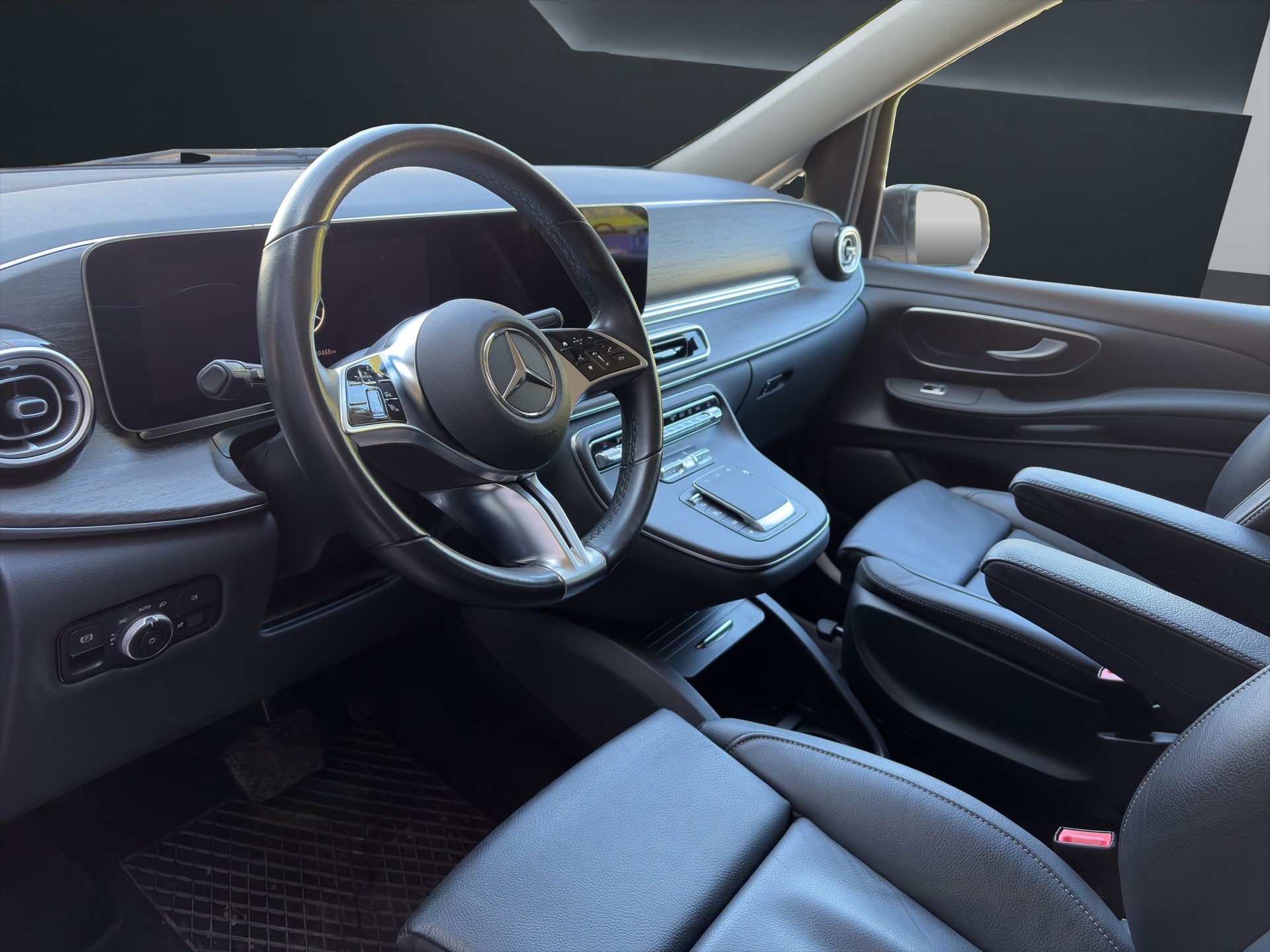 MERCEDES-BENZ V 250 d Avantgarde lang Van-image-9