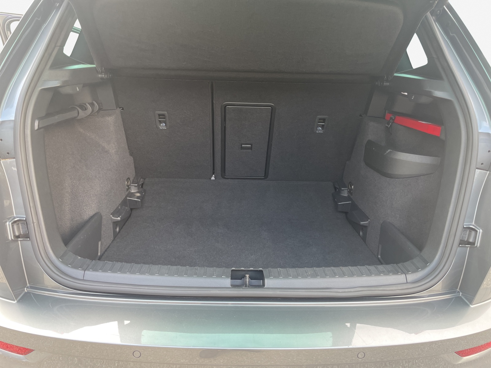 SKODA Karoq 2.0 TDI CR Sport Line 4x4 DSG-image-12