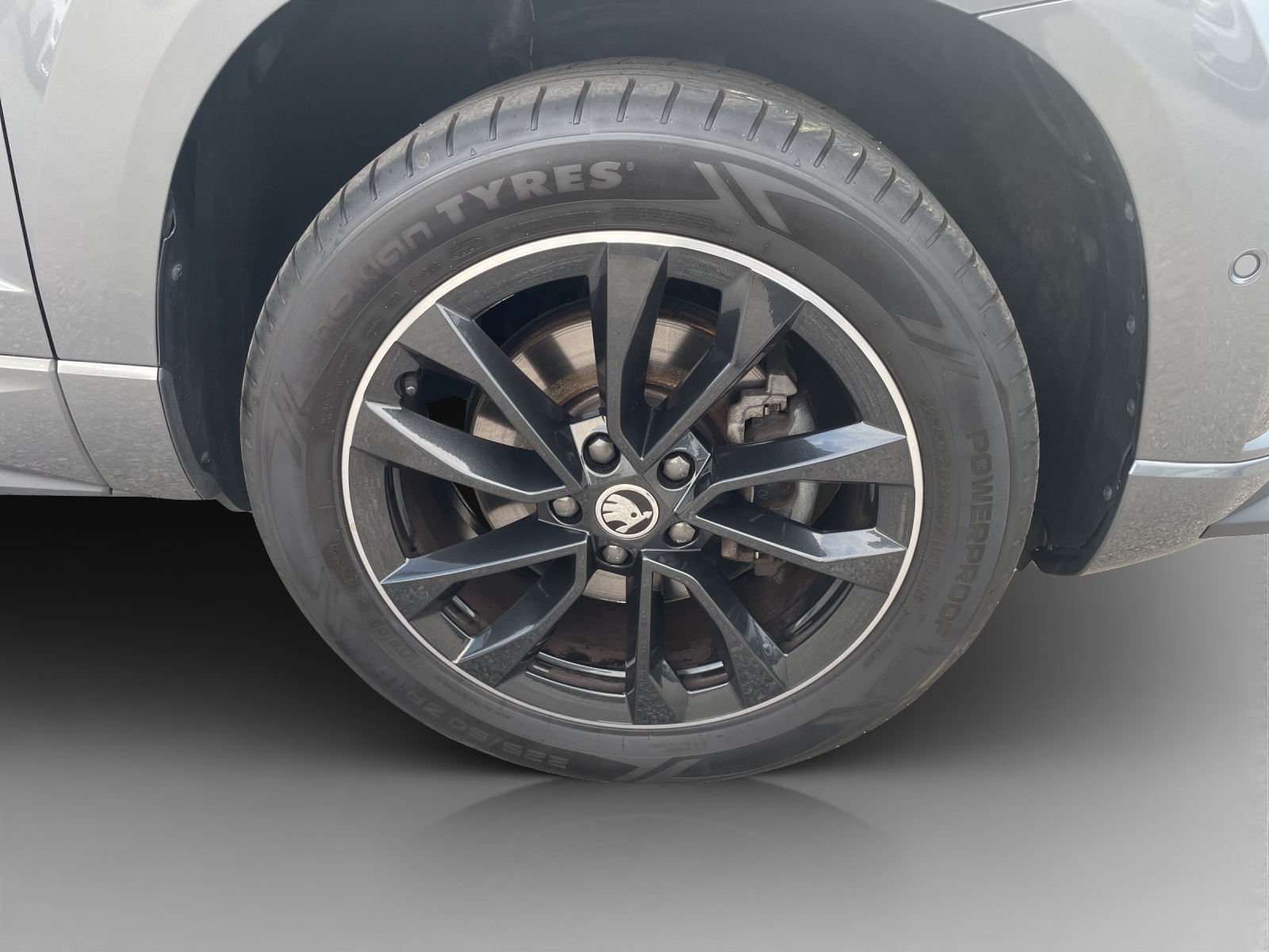 SKODA Karoq 2.0 TDI CR Sport Line 4x4 DSG-image-14