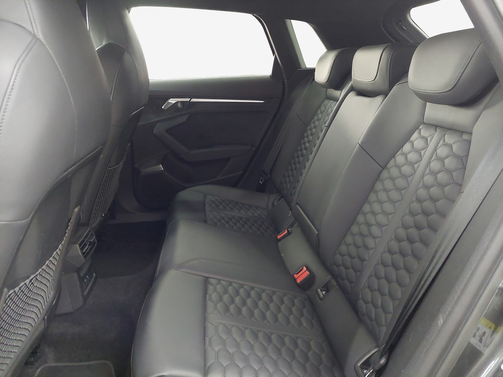 AUDI RS3 Sportback 2.5 TSI quattro S-tronic-image-11