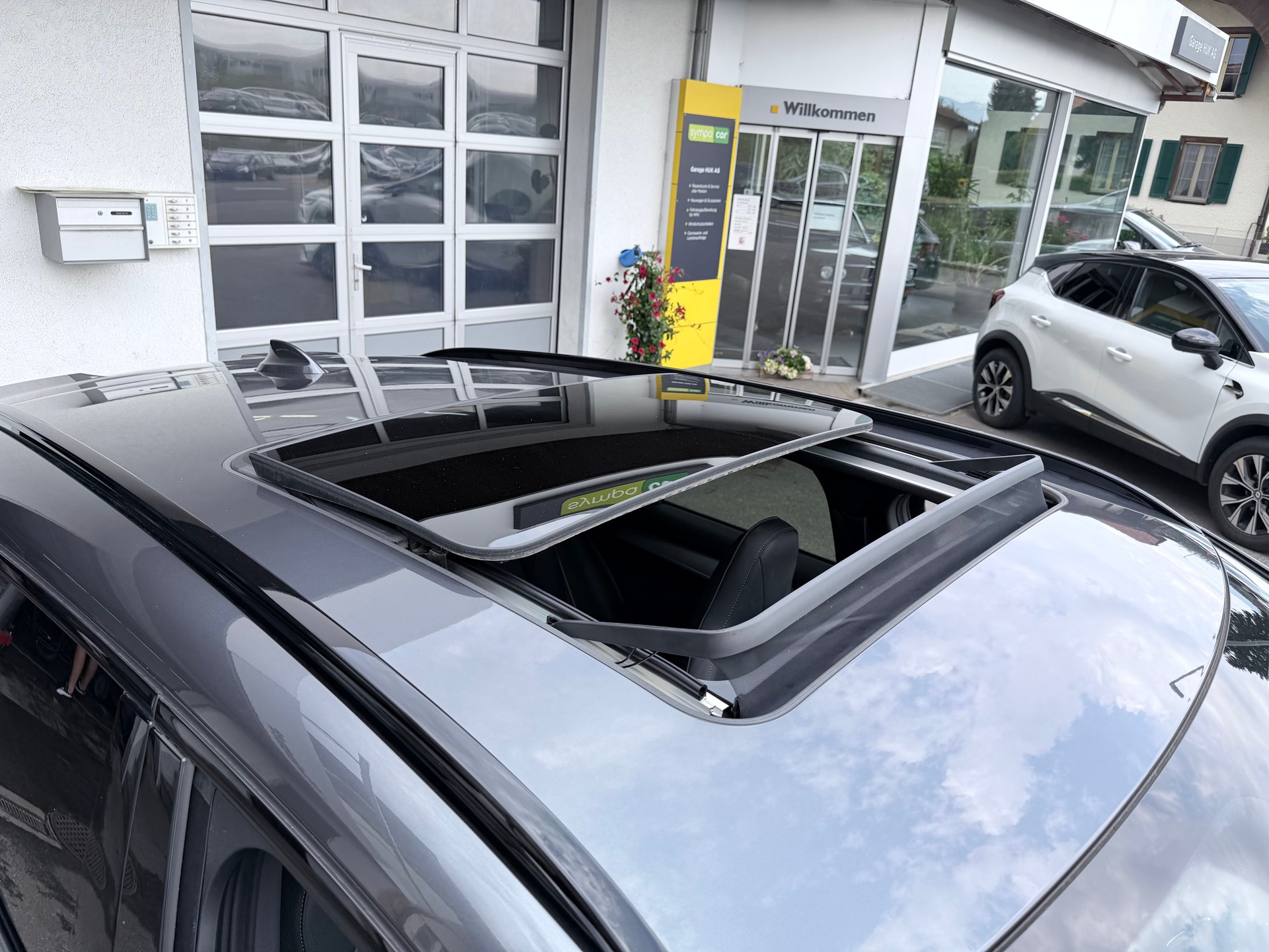 BMW X2 M35i Steptronic+++TOP AUSTATTUNG+++PANORAMA+++(CH)-image-12