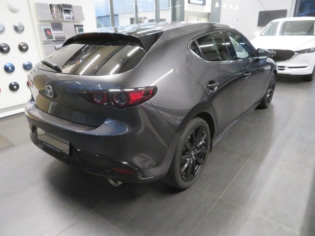 MAZDA 3 Hatchback SKYACTIV-X M Hybrid 180 Revolution-image-2