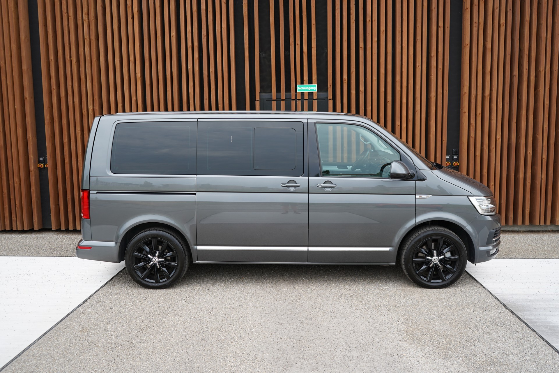VW T6 MULTIVAN 2.0 Bi-TDI BUSINESS 4 MOTION DSG l 199 PS-showroom-element-2