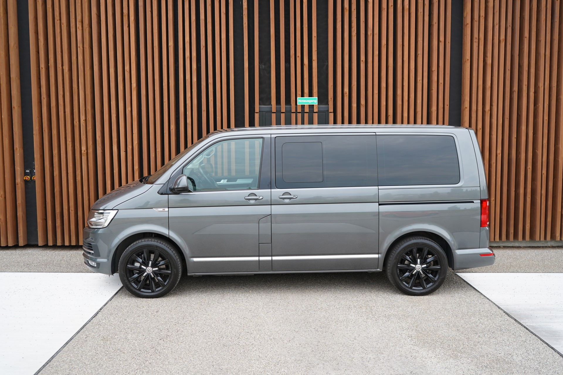VW T6 MULTIVAN 2.0 Bi-TDI BUSINESS 4 MOTION DSG l 199 PS-showroom-element-3