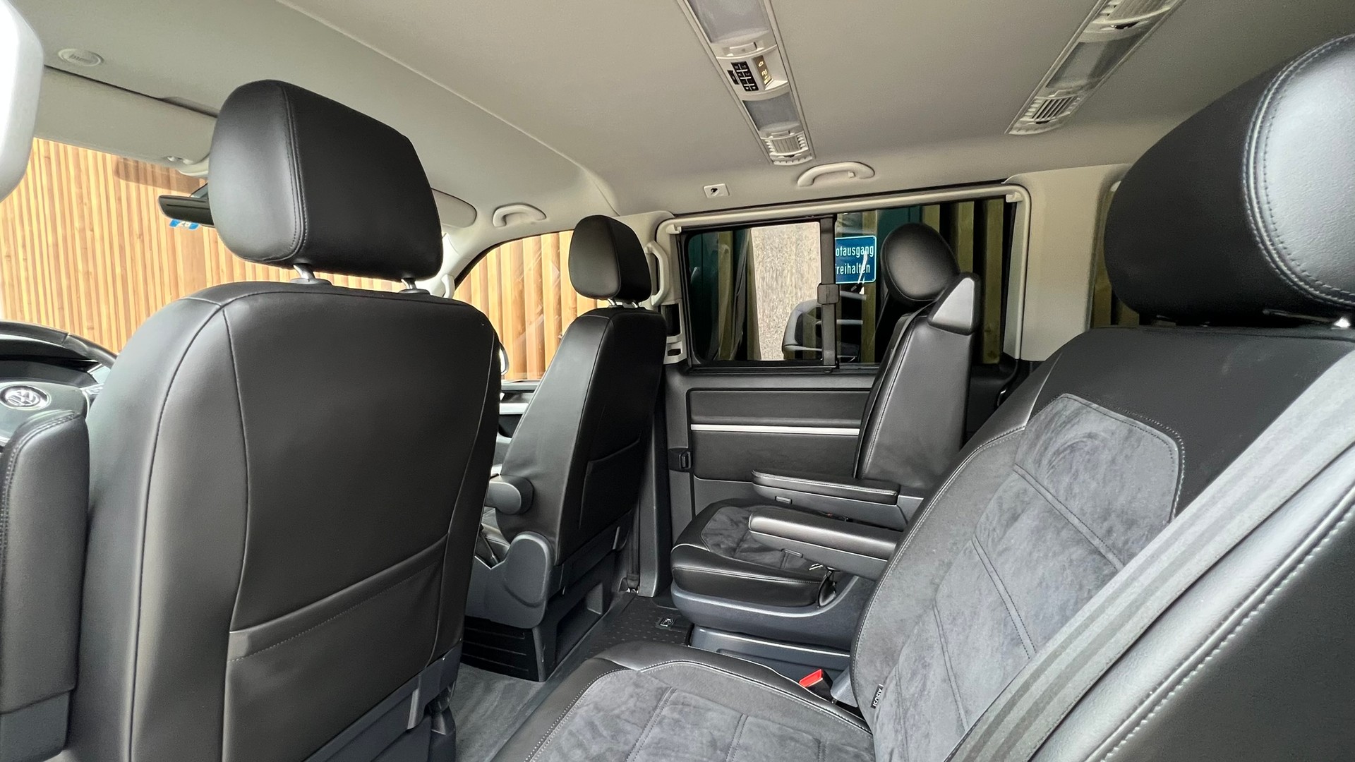 VW T6 MULTIVAN 2.0 Bi-TDI BUSINESS 4 MOTION DSG l 199 PS-image-24