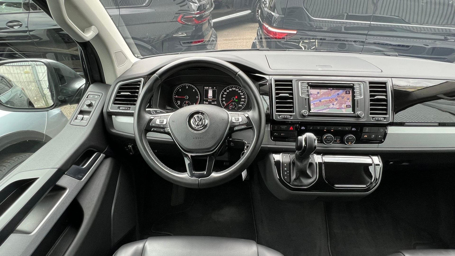 VW T6 MULTIVAN 2.0 Bi-TDI BUSINESS 4 MOTION DSG l 199 PS-image-18