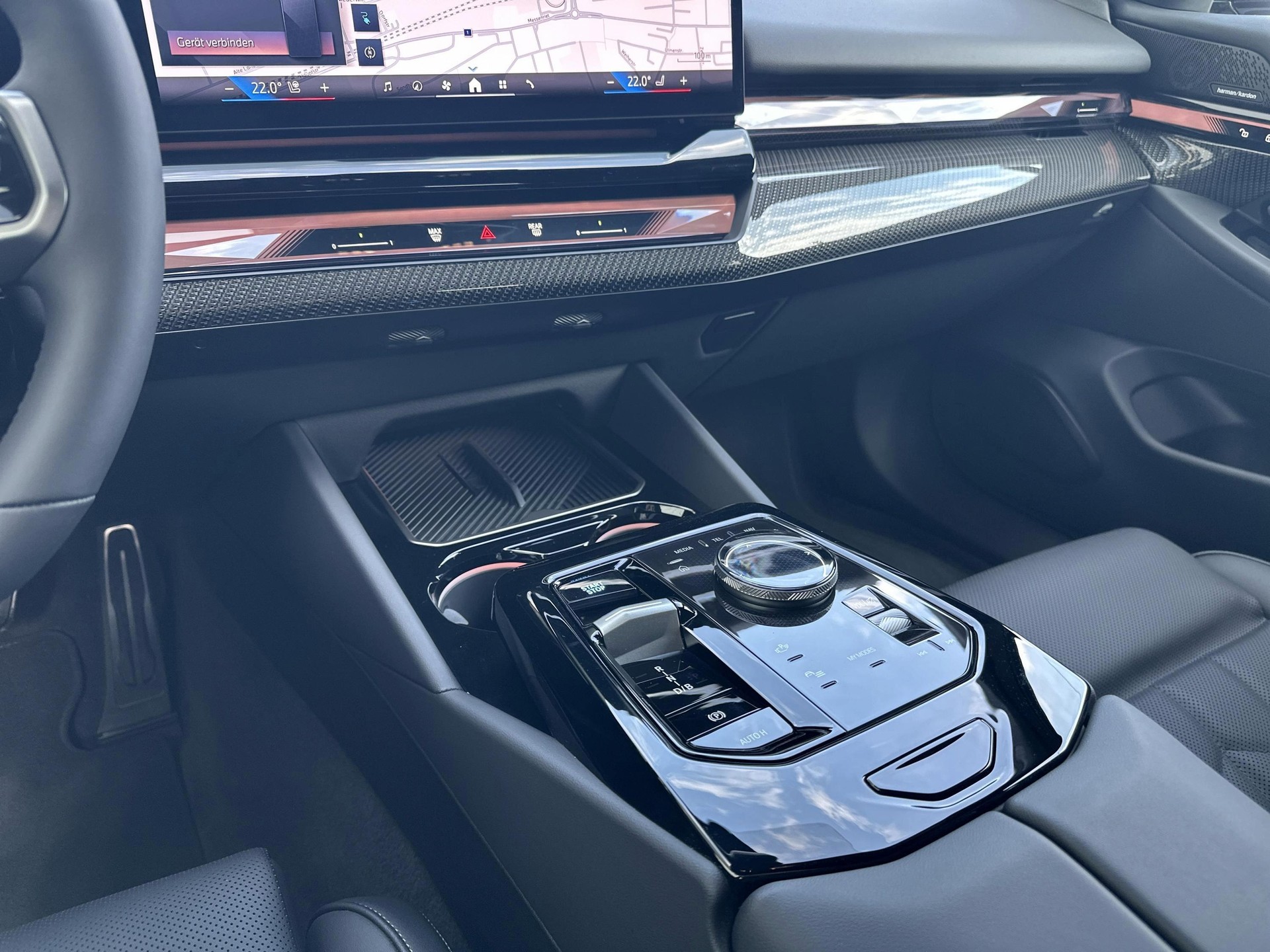 BMW i5 xDrive 40 Tour M S.Pro-image-13