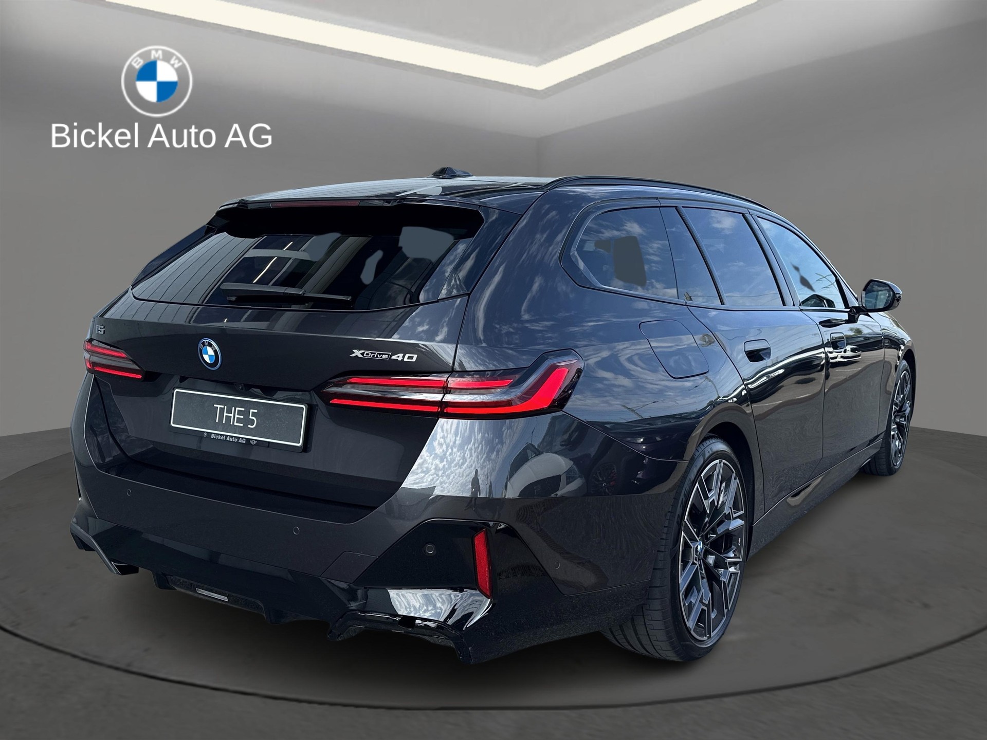 BMW i5 xDrive 40 Tour M S.Pro-showroom-element-3