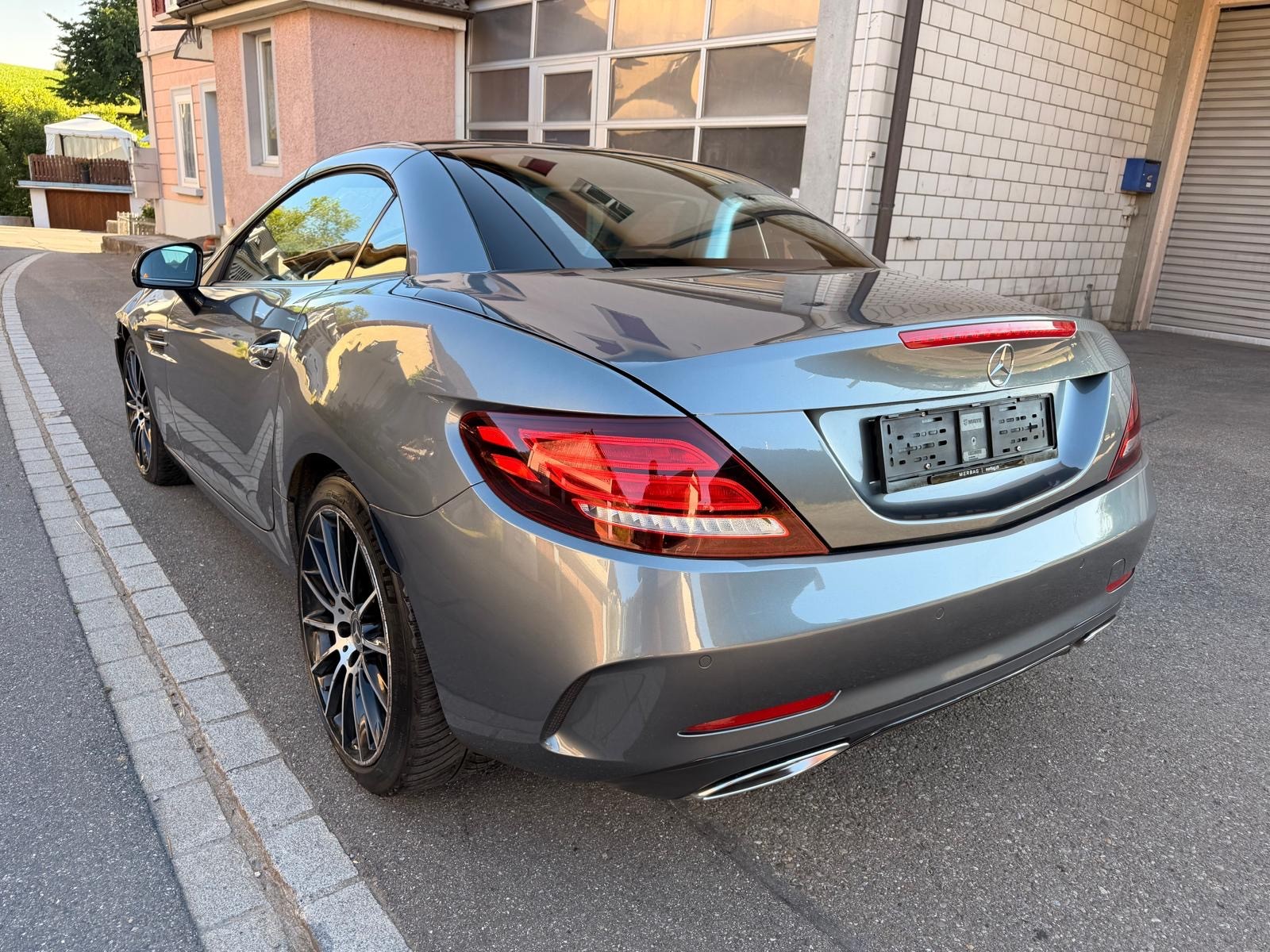 MERCEDES-BENZ SLC 200 9G-Tronic-image-4